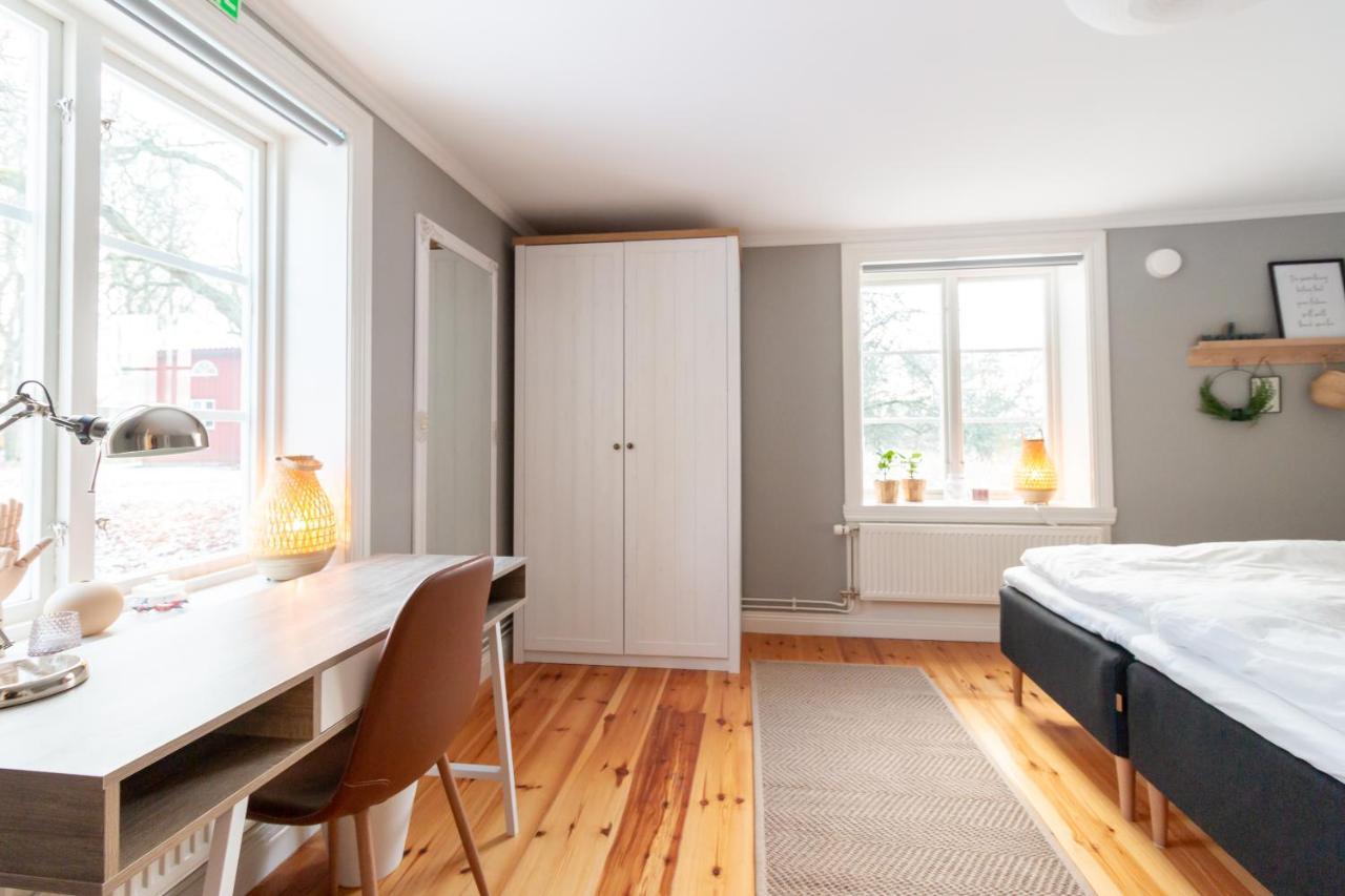Segerstadsby Gardshotell Ab Vålberg Esterno foto